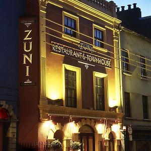 Zuni Restaurant, Bar & Boutique Hotel